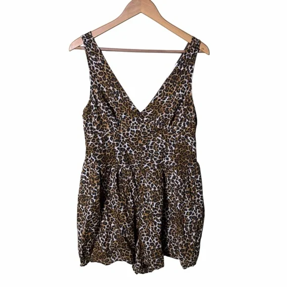 American Eagle AE V-Neck Romper Leopard Print Size Medium - Picture 3 of 13
